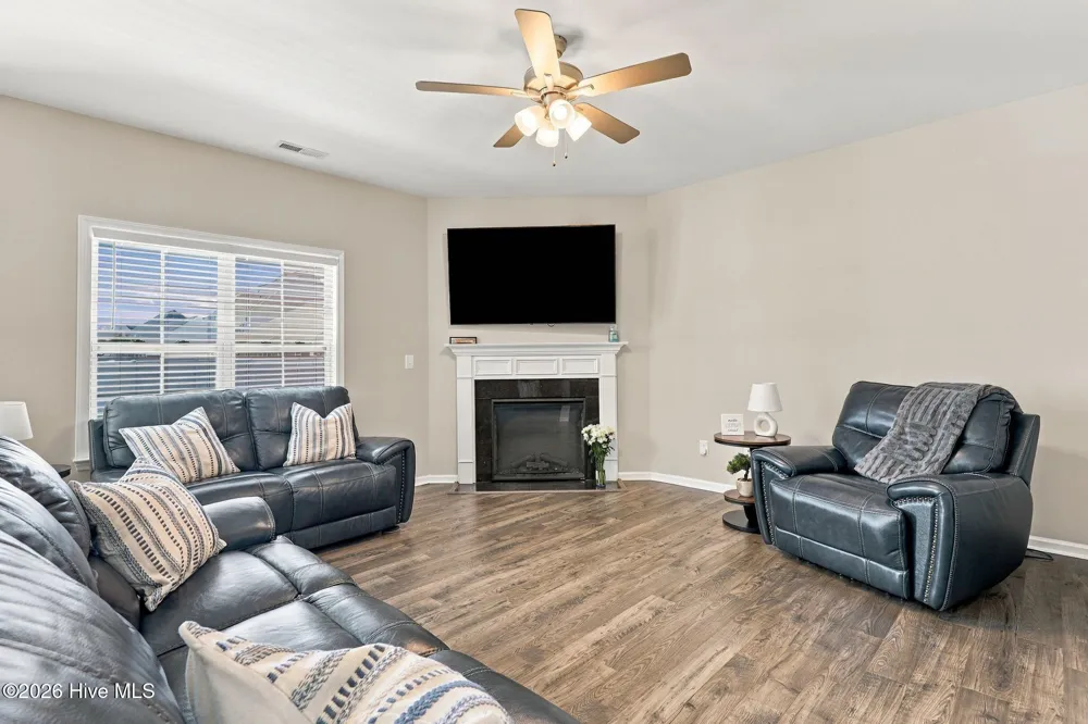 613 Knoll Circle Greenville, NC 27858