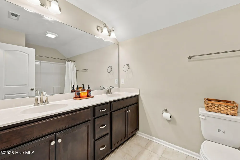 613 Knoll Circle Greenville, NC 27858