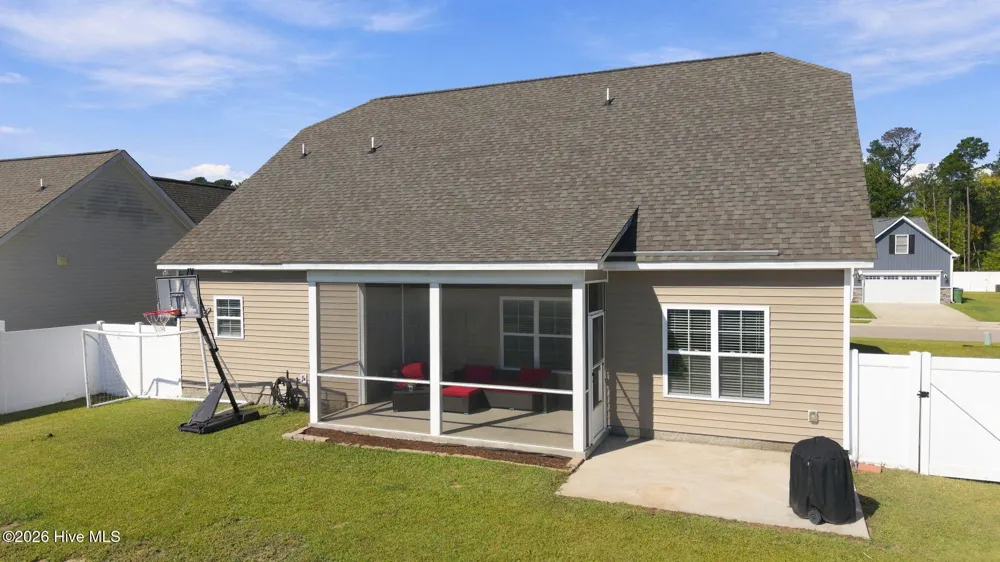 613 Knoll Circle Greenville, NC 27858