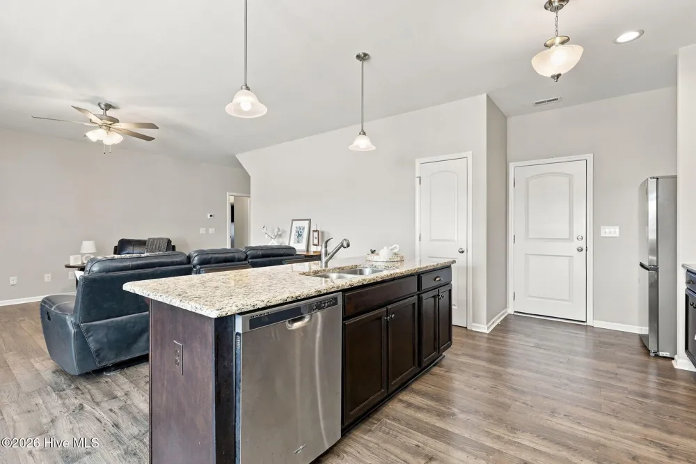 613 Knoll Circle Greenville, NC 27858