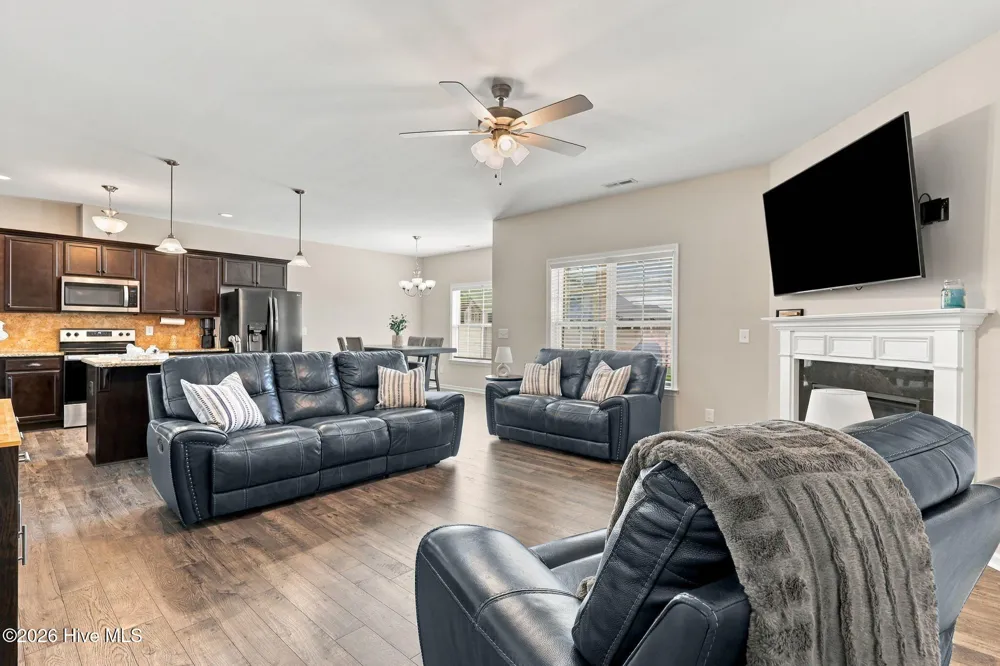 613 Knoll Circle Greenville, NC 27858