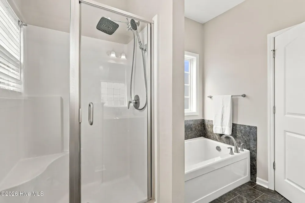 613 Knoll Circle Greenville, NC 27858