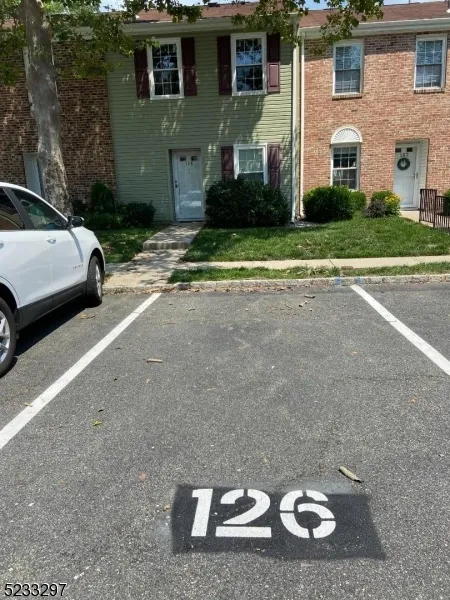 126 Gettysburg Way Lincoln Park, NJ 07035
