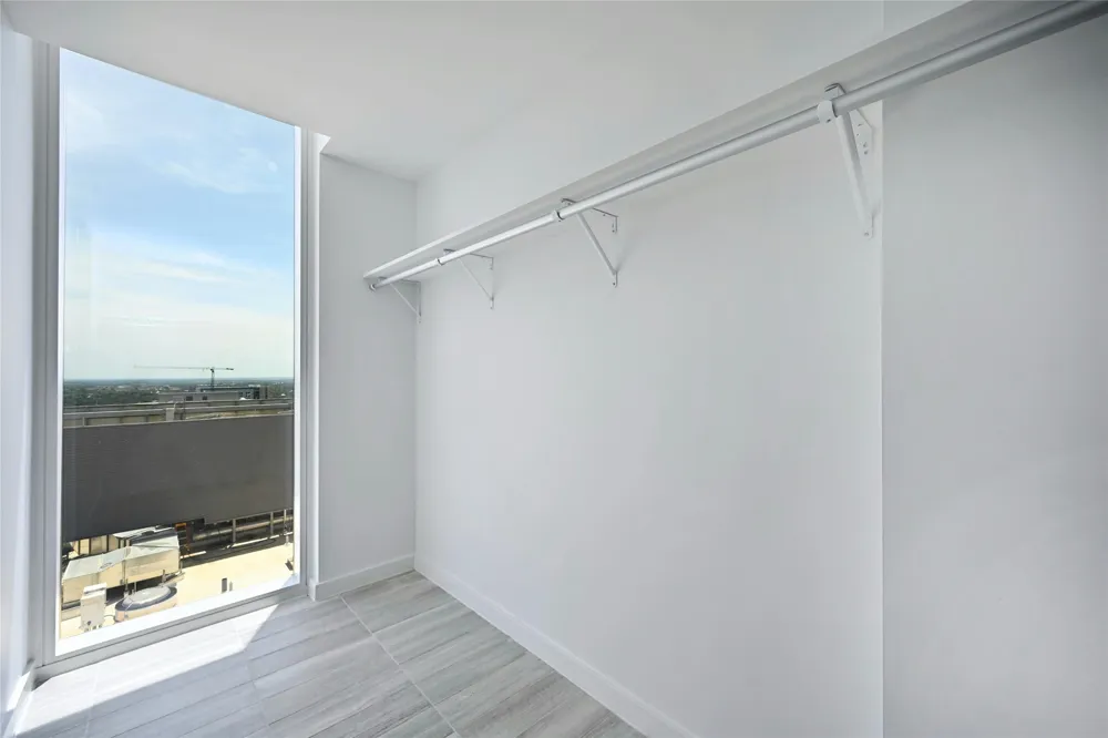 313 W 17th Street #2501 Austin, TX 78701
