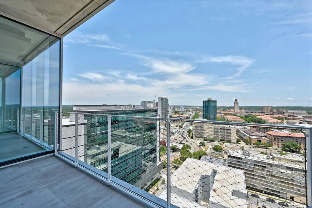 313 W 17th Street #2501 Austin, TX 78701