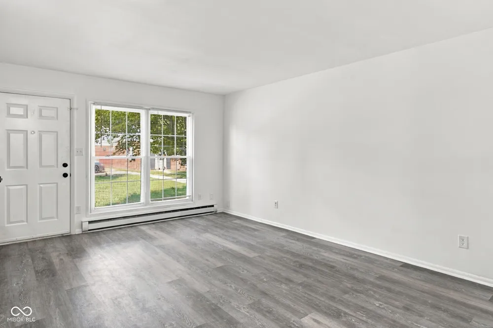 727 Southfield Court Indianapolis, IN 46227