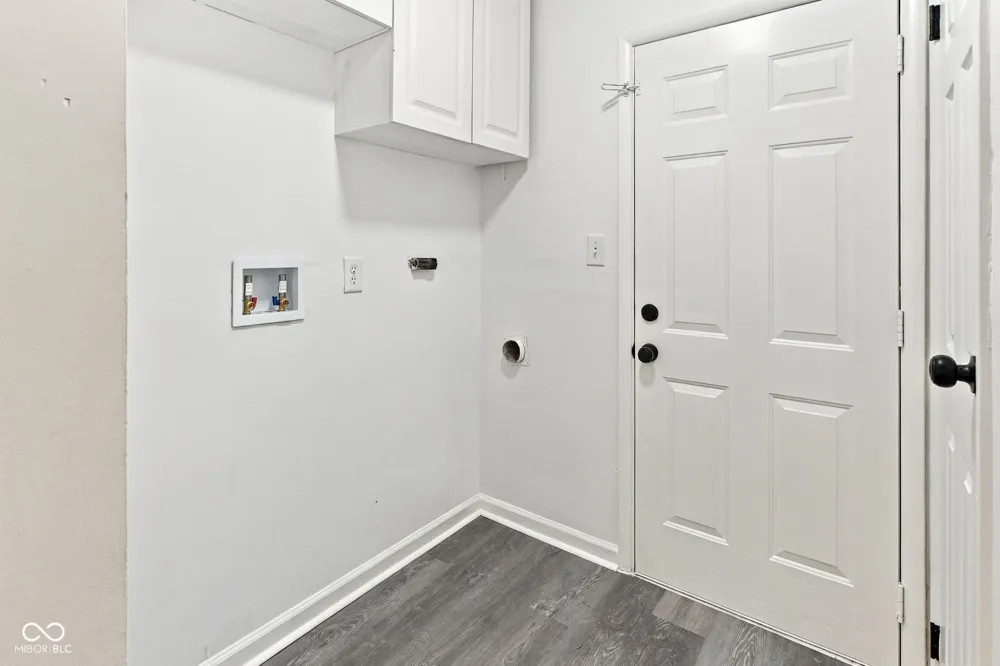 727 Southfield Court Indianapolis, IN 46227