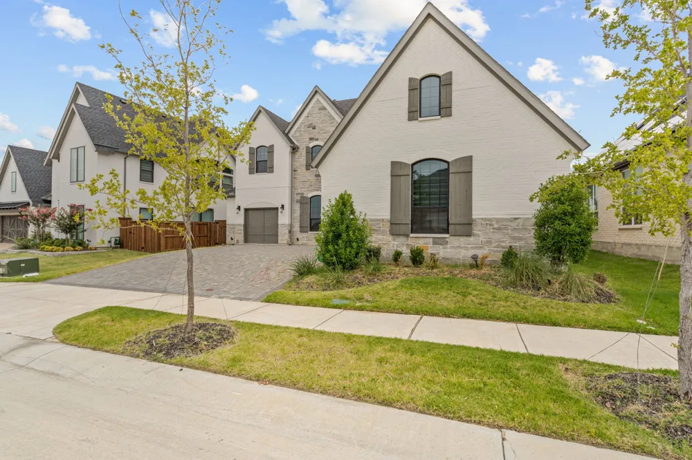 1721 Clem Castle Drive Carrollton, TX 75010