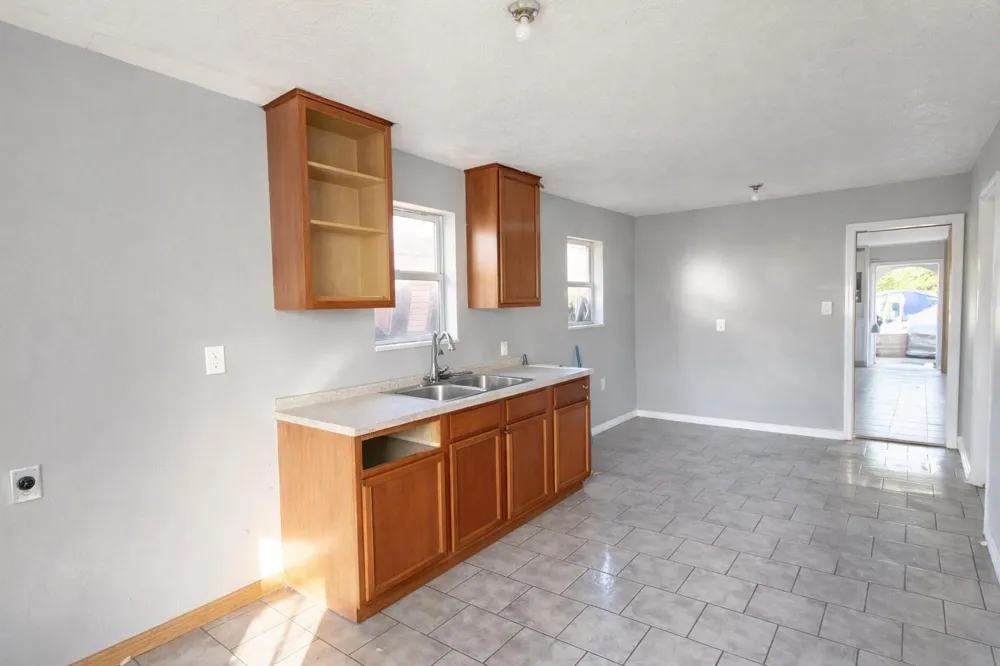 2919 Staples Street Houston, TX 77026