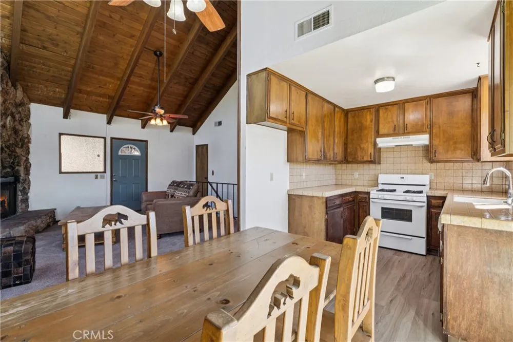 831 Madera Lake Arrowhead, CA 92352