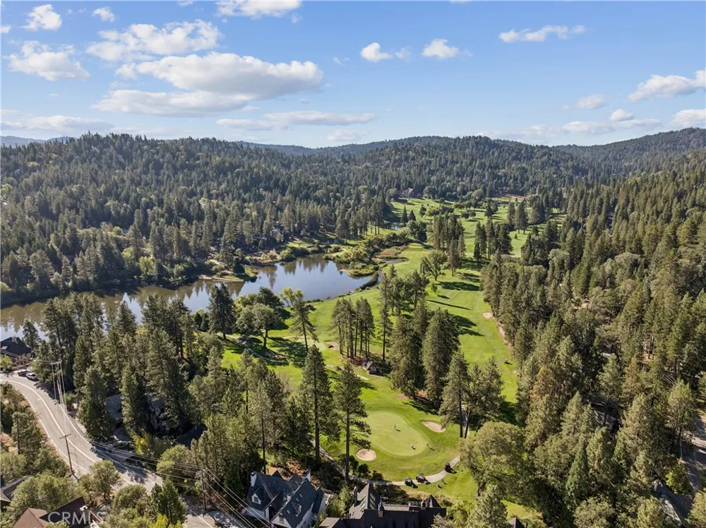 831 Madera Lake Arrowhead, CA 92352