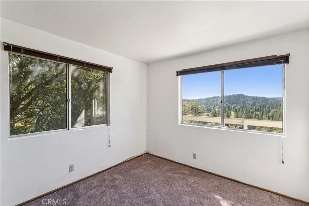 831 Madera Lake Arrowhead, CA 92352