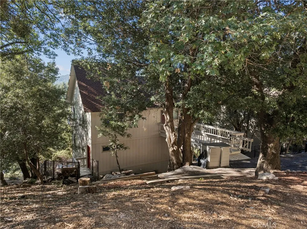 831 Madera Lake Arrowhead, CA 92352