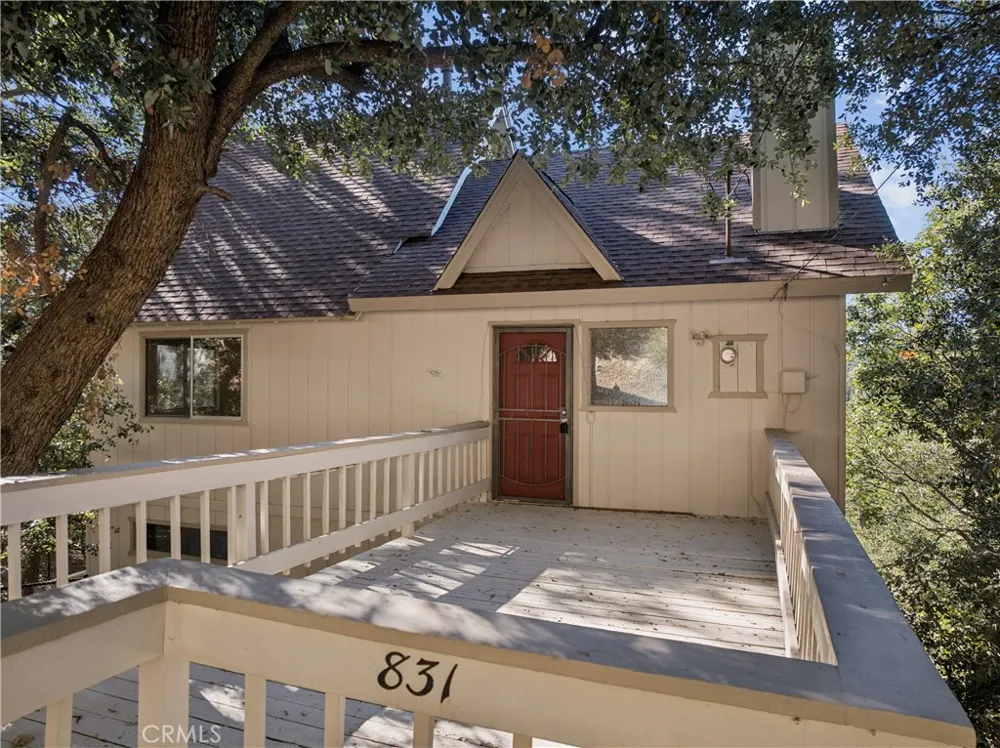 831 Madera Lake Arrowhead, CA 92352