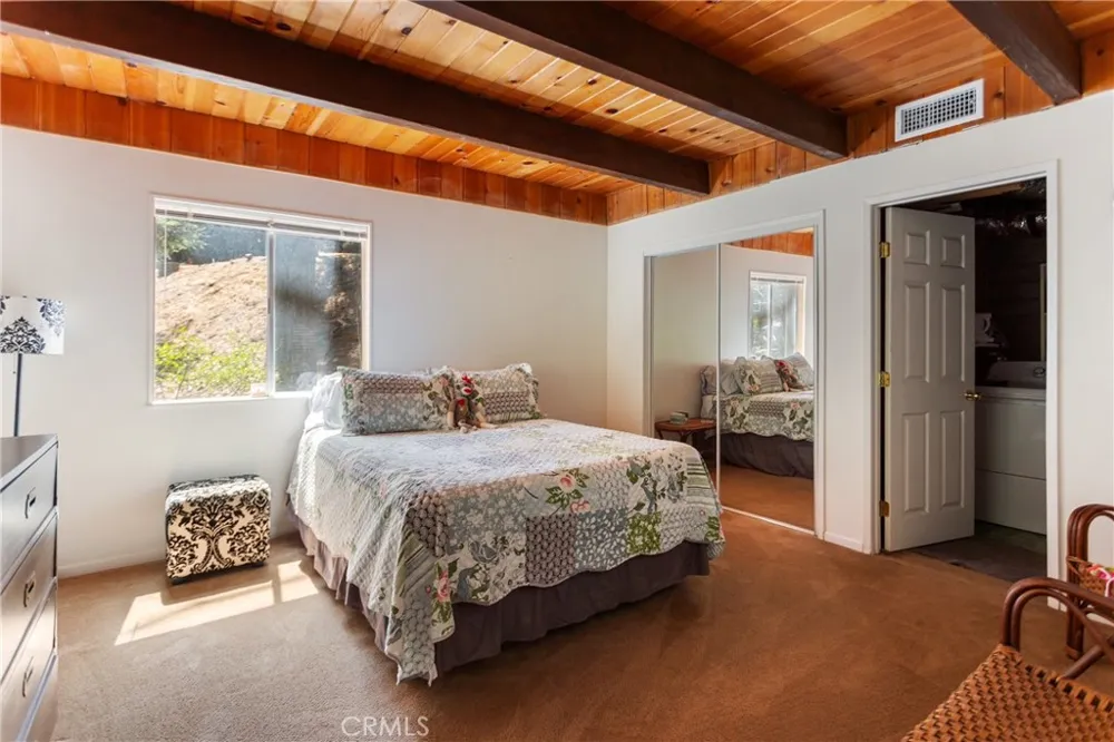 24948 Faulhorn Drive Crestline, CA 92325