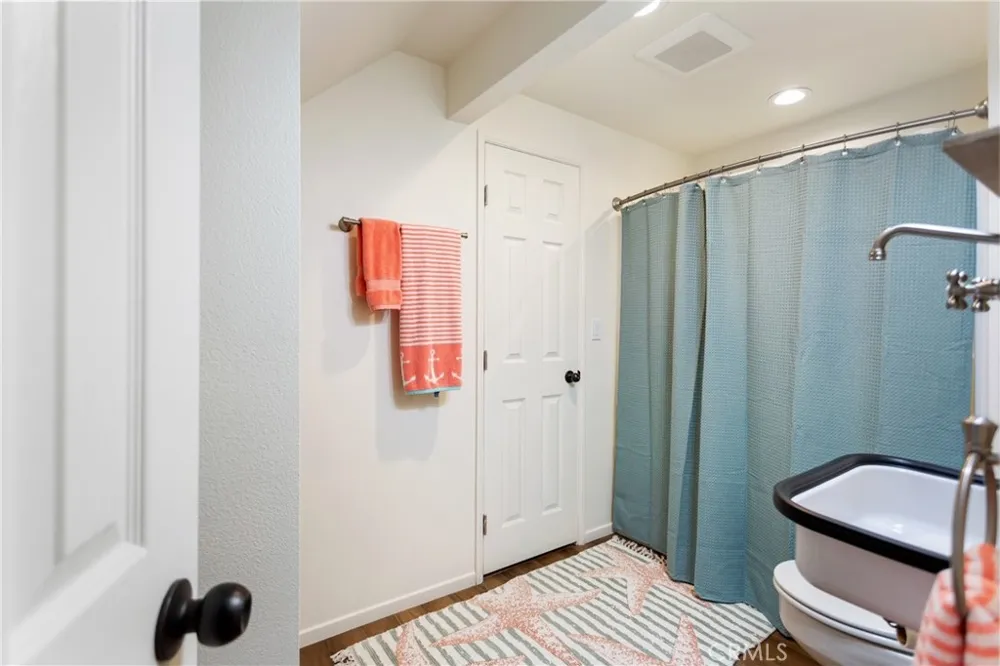 24948 Faulhorn Drive Crestline, CA 92325