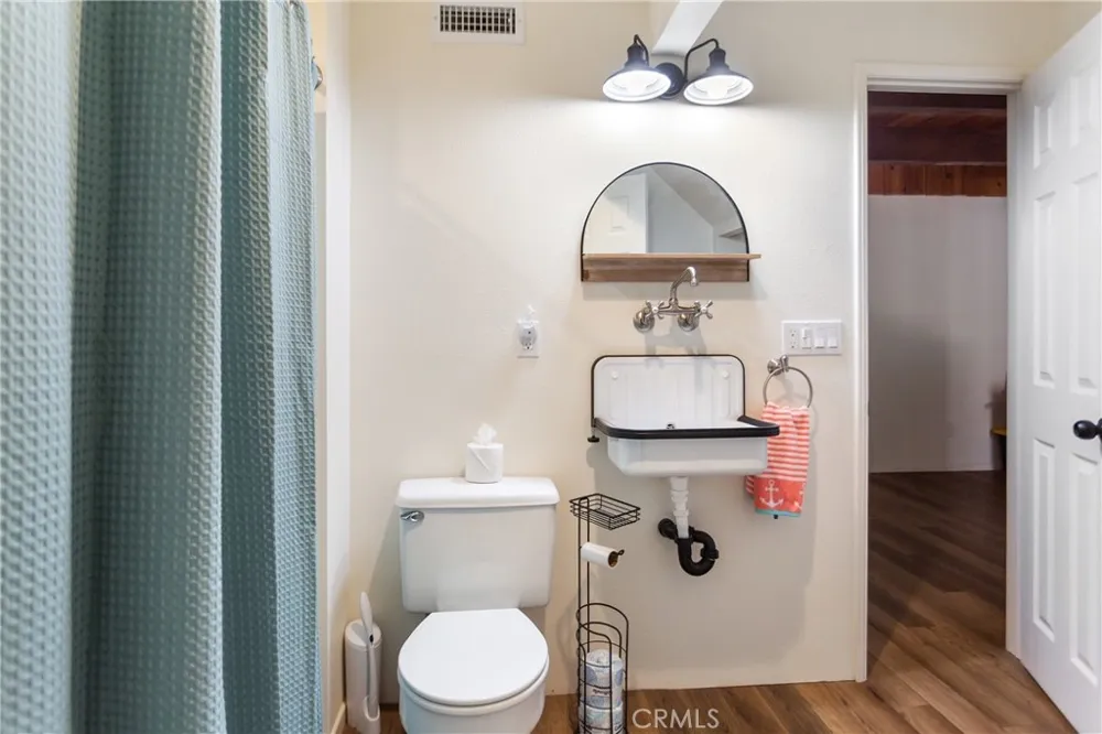 24948 Faulhorn Drive Crestline, CA 92325