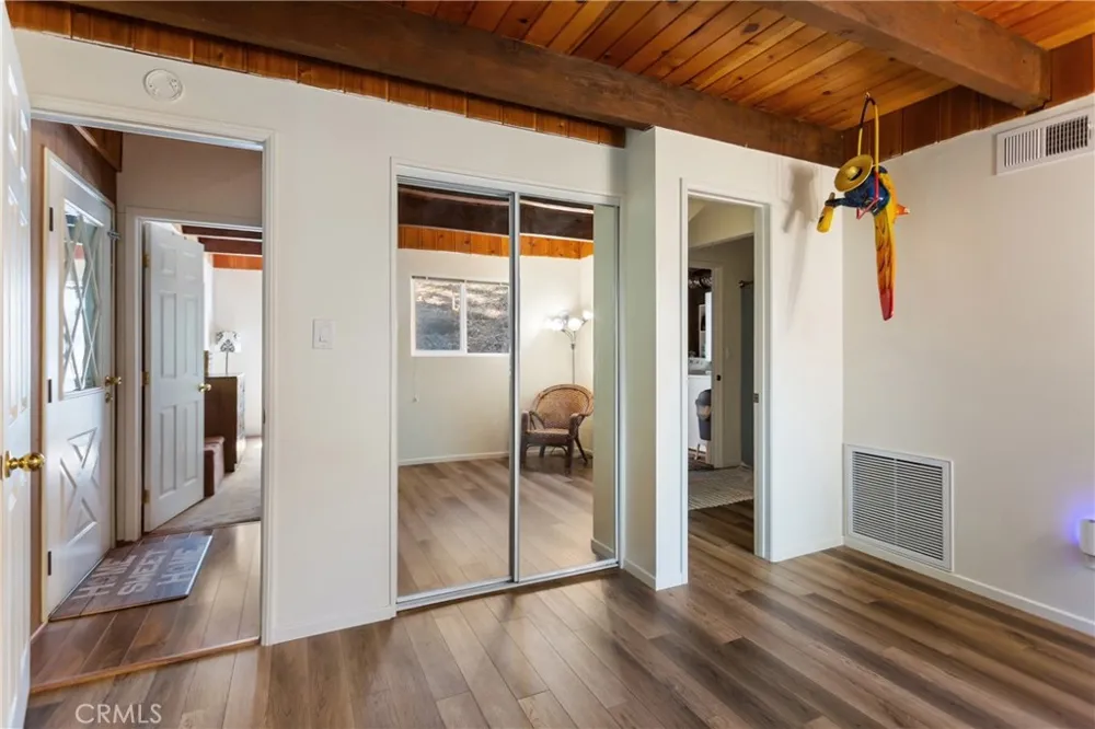 24948 Faulhorn Drive Crestline, CA 92325