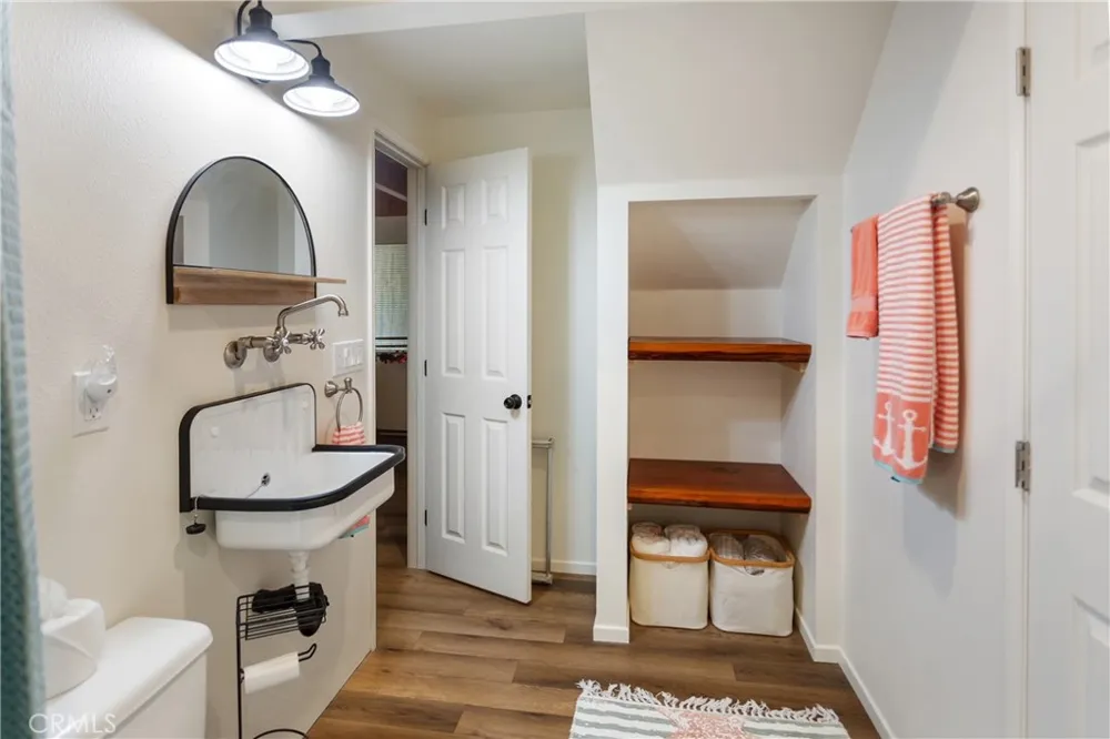 24948 Faulhorn Drive Crestline, CA 92325