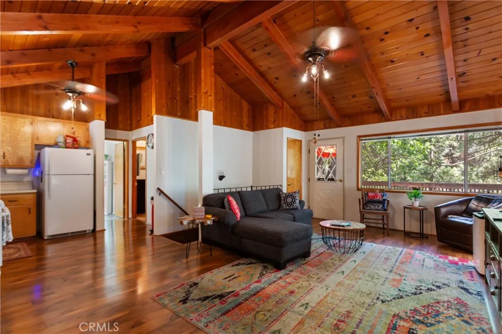 24948 Faulhorn Drive Crestline, CA 92325