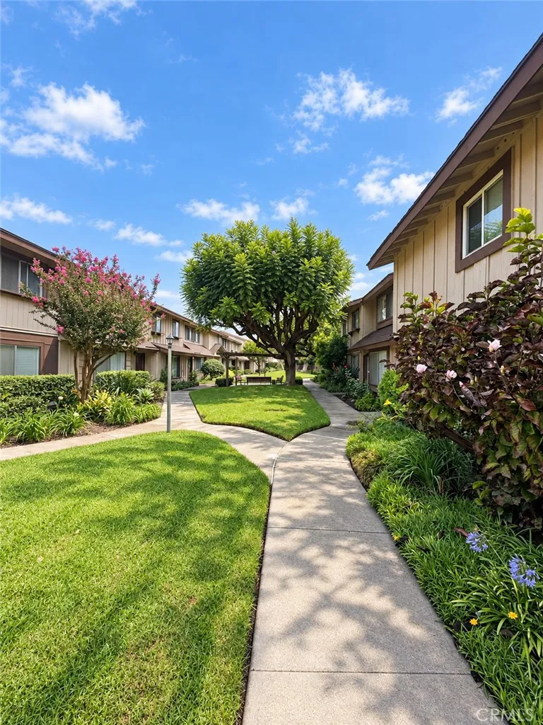 10330 Downey Ave #20 Downey, CA 90241