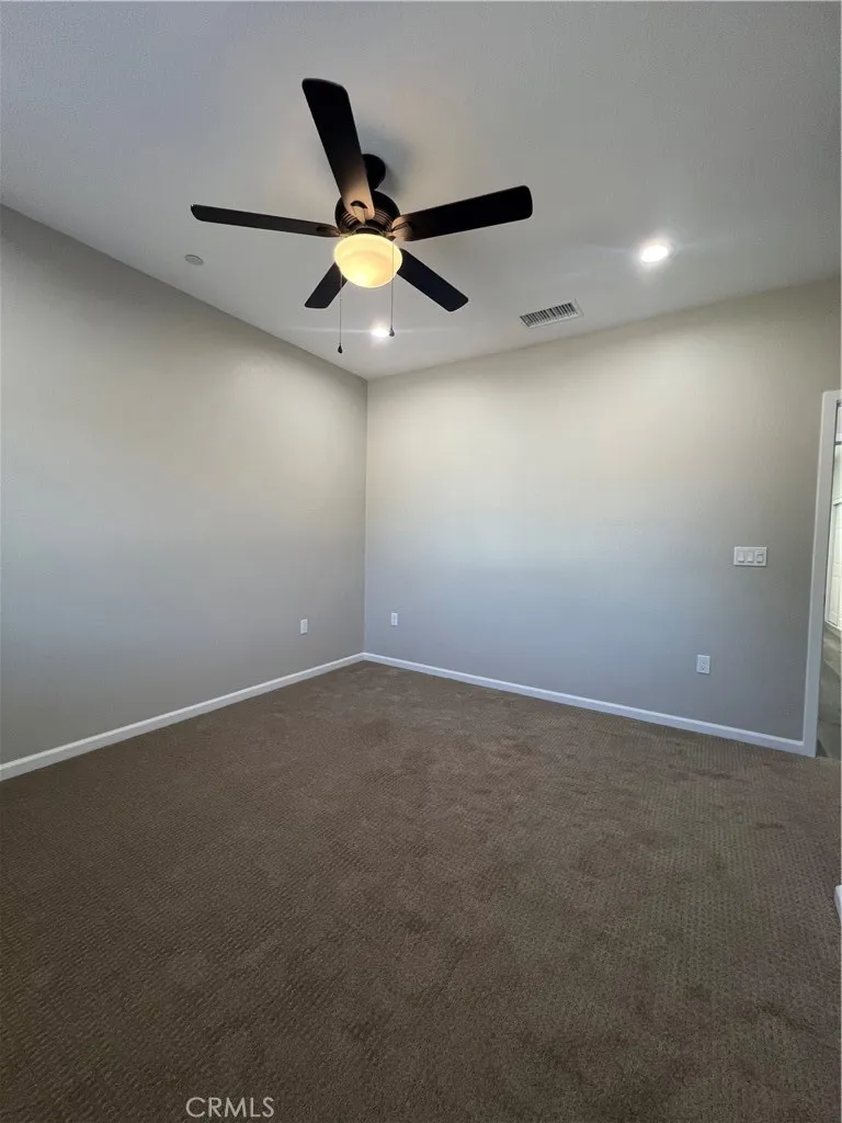 40546 172nd Street East Lake Los Angeles, CA 93525