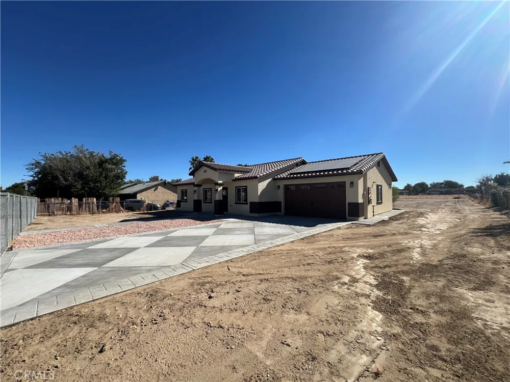 40546 172nd Street East Lake Los Angeles, CA 93525