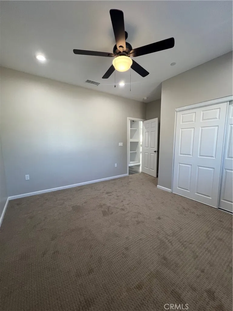 40546 172nd Street East Lake Los Angeles, CA 93525
