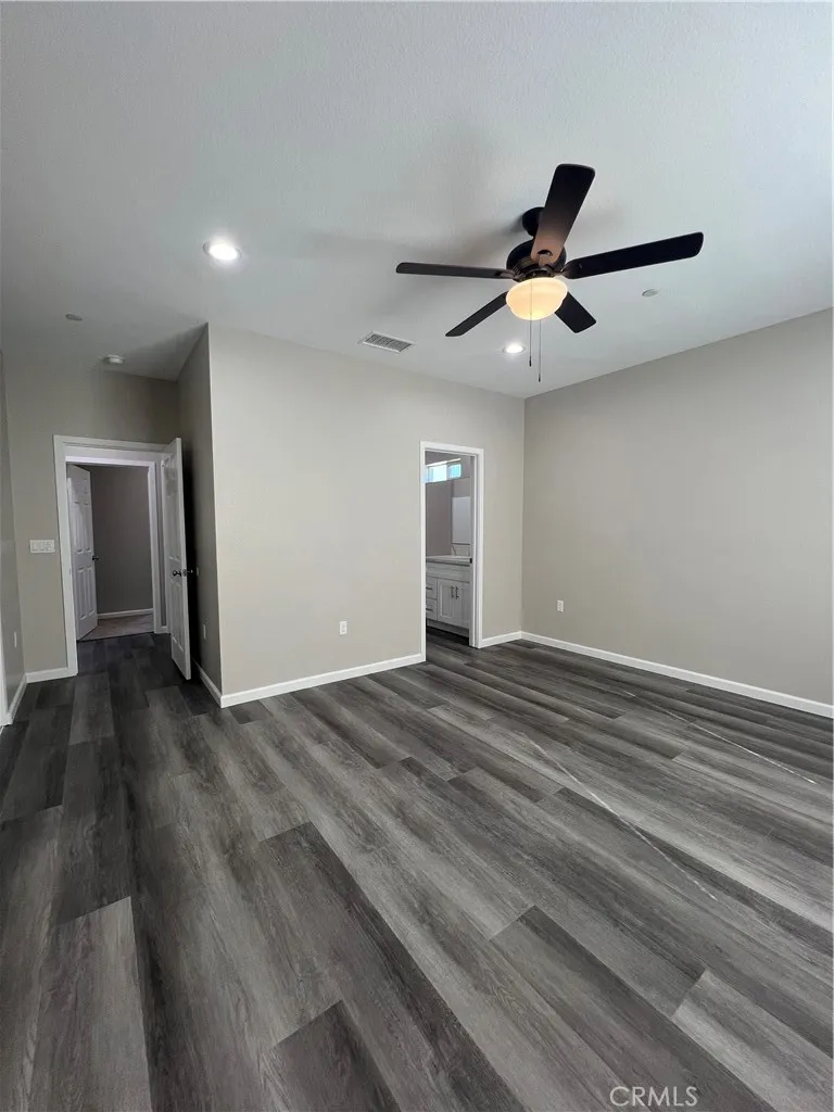 40546 172nd Street East Lake Los Angeles, CA 93525