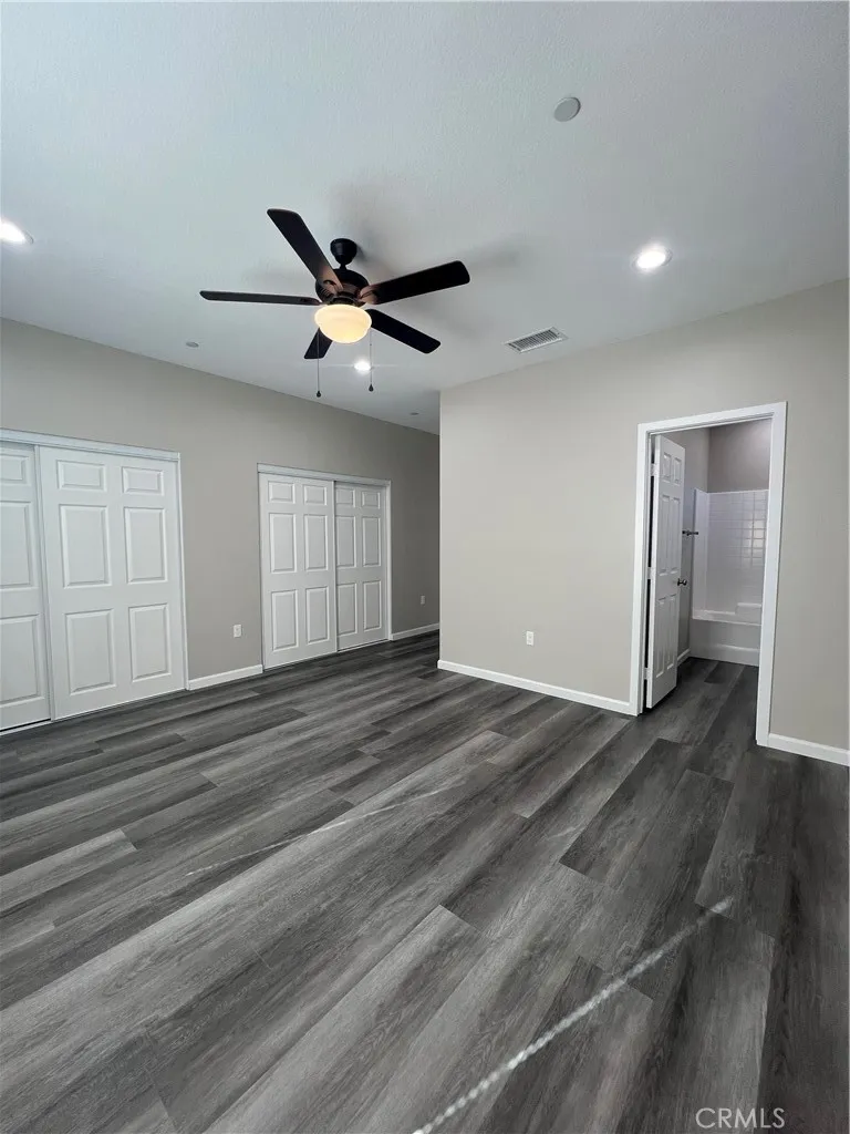 40546 172nd Street East Lake Los Angeles, CA 93525