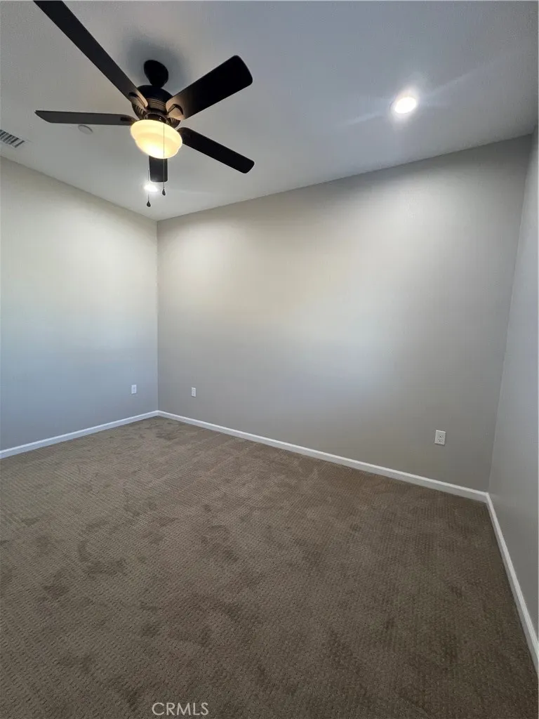 40546 172nd Street East Lake Los Angeles, CA 93525