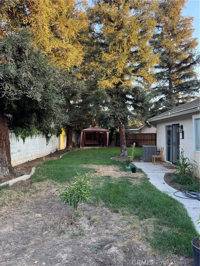 4994 W Decatur Fresno, CA 93722