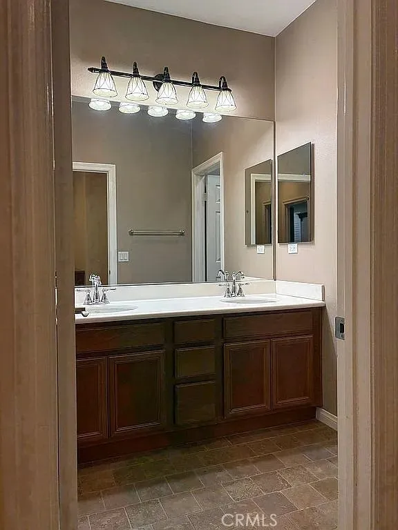 32819 Heversham Court Menifee, CA 92584