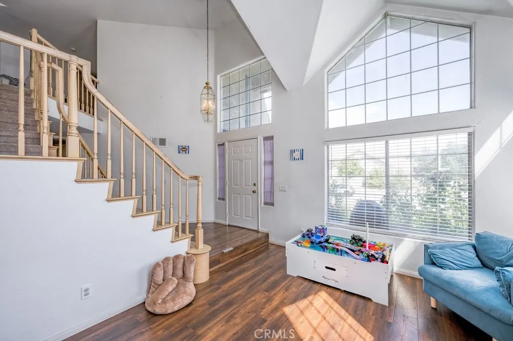 39463 Middleton Palmdale, CA 93551
