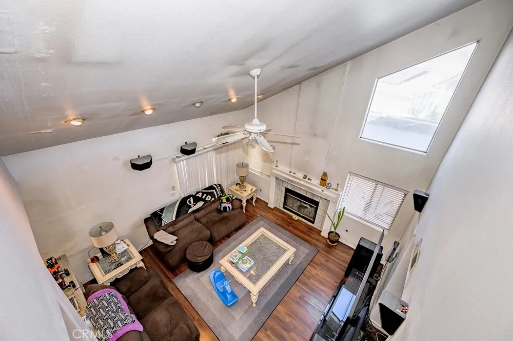 39463 Middleton Palmdale, CA 93551