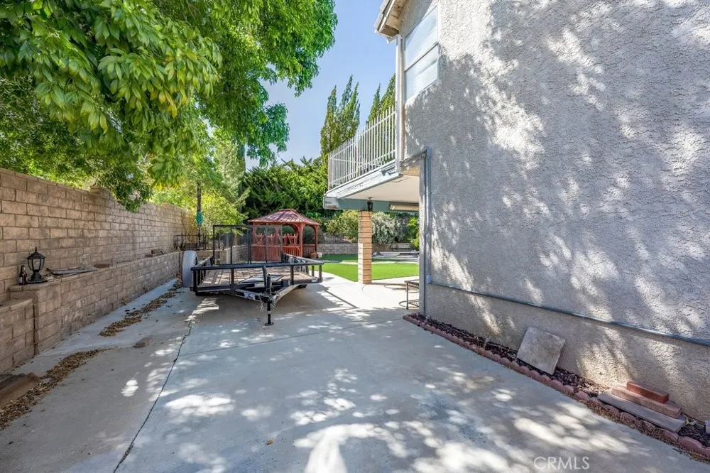 39463 Middleton Palmdale, CA 93551