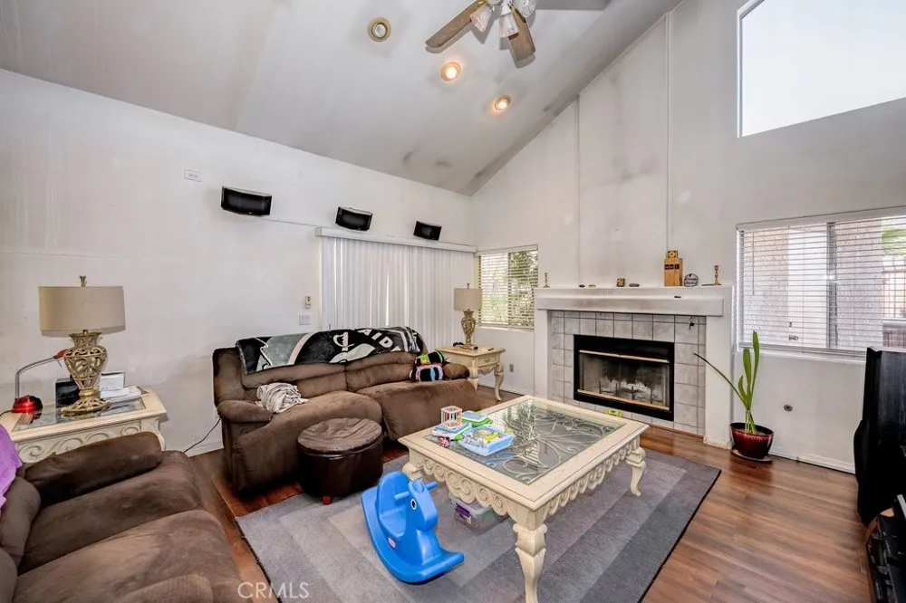 39463 Middleton Palmdale, CA 93551
