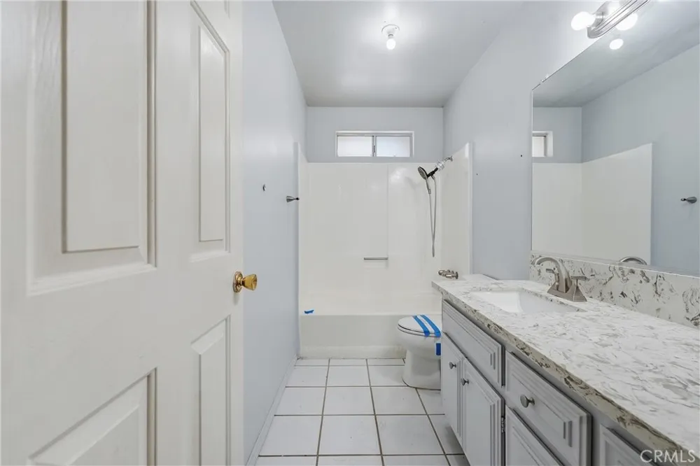 11221 Valle Vista Phelan, CA 92371