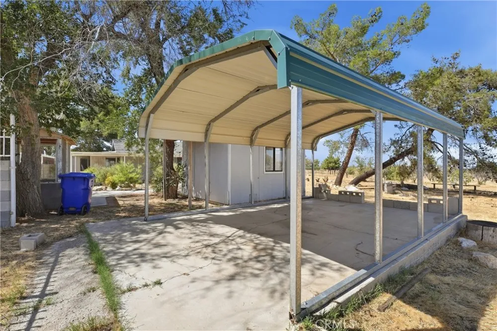 11221 Valle Vista Phelan, CA 92371