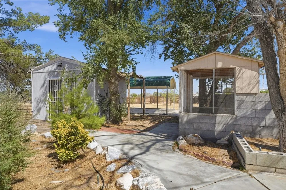 11221 Valle Vista Phelan, CA 92371