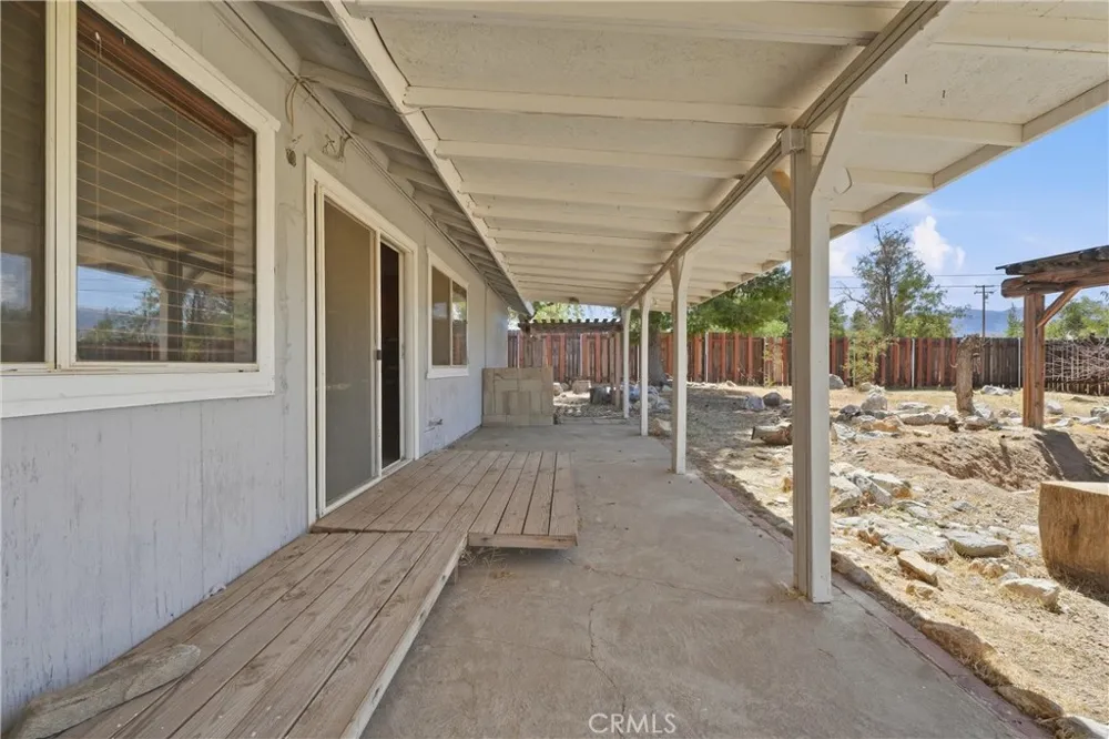 11221 Valle Vista Phelan, CA 92371