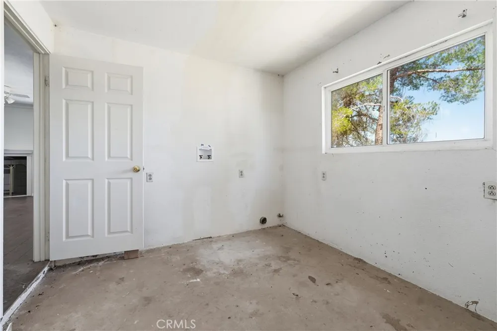 11221 Valle Vista Phelan, CA 92371
