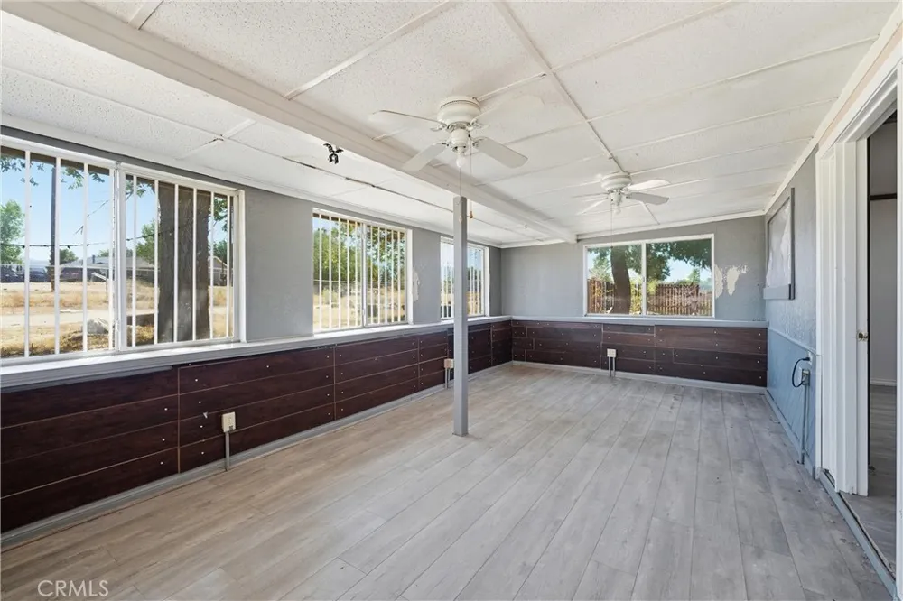 11221 Valle Vista Phelan, CA 92371