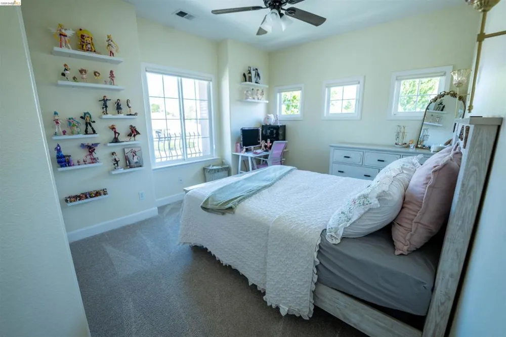 1510 Sunrise Dr Gilroy, CA 95020