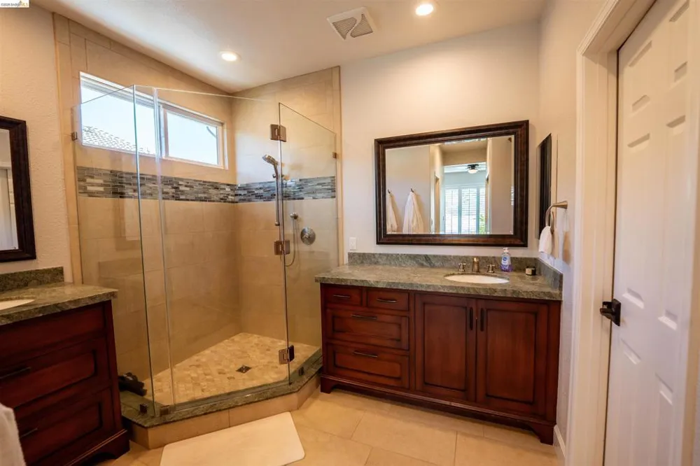 1510 Sunrise Dr Gilroy, CA 95020