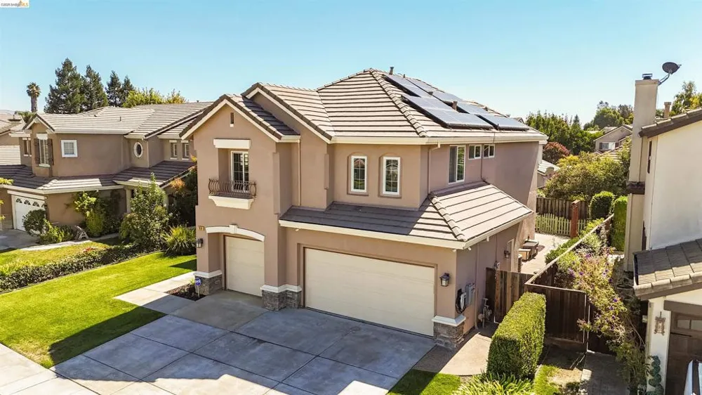 1510 Sunrise Dr Gilroy, CA 95020