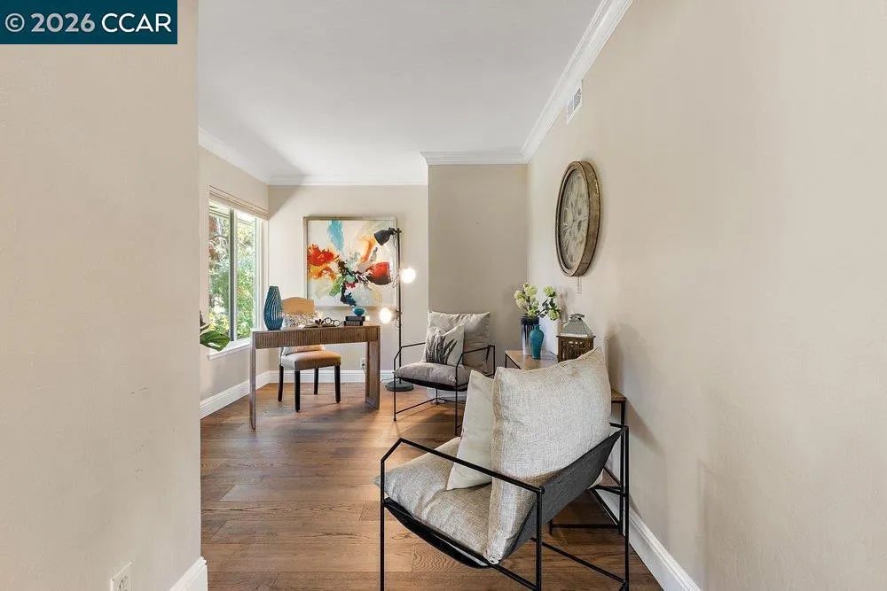 2877 Ptarmigan Dr #2 Walnut Creek, CA 94595