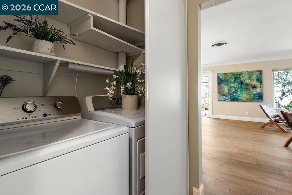 2877 Ptarmigan Dr #2 Walnut Creek, CA 94595
