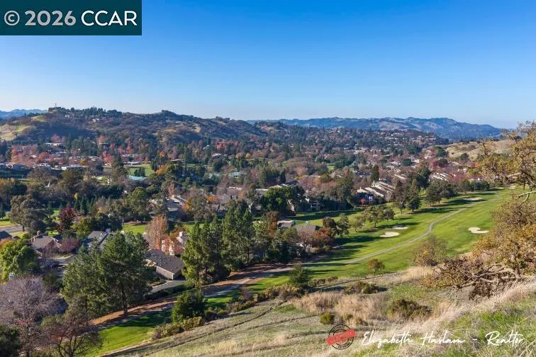 2877 Ptarmigan Dr #2 Walnut Creek, CA 94595
