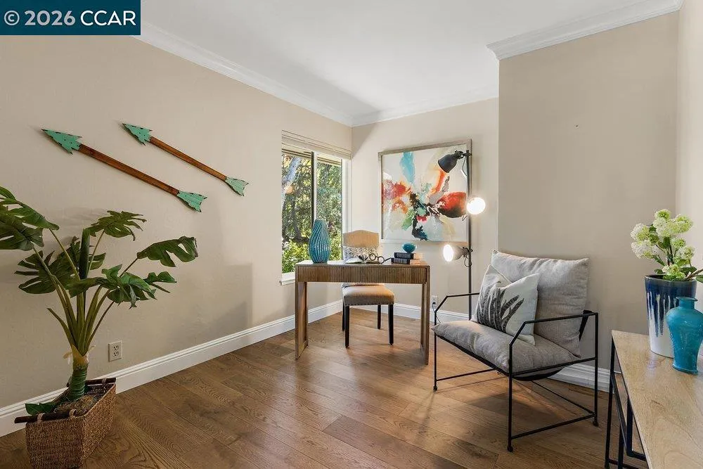2877 Ptarmigan Dr #2 Walnut Creek, CA 94595